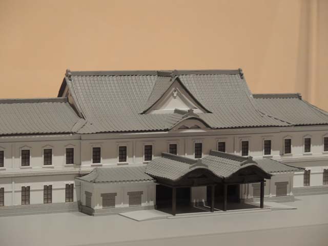 東京駅開業100周年記念 100年のプロローグ 東京駅開業100周年記念Suica」は26年3月末で失効 JR東が告知