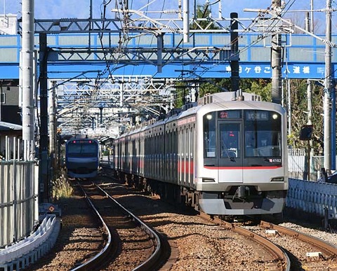 J8A_7396
