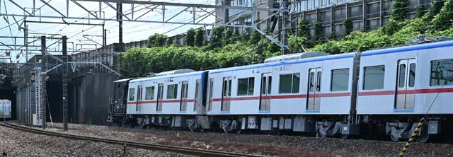 京成電鉄3200形が姿を見せた : モデラーな日々 とれいんスタッフブログ