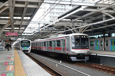 J8D_2851