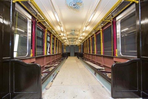 内装木製品の取り付け2