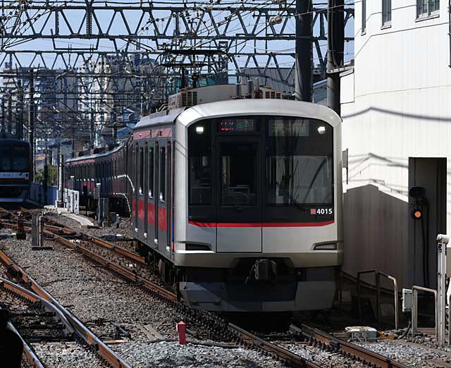 東急電鉄 東横線用 5050系4000番代 Q-SEAT車が出揃ったようだ……確認 ...