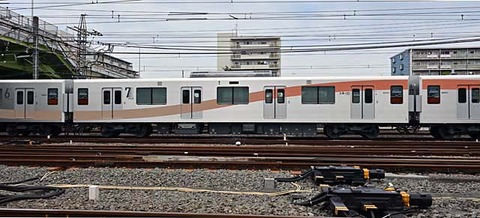 8JA_3513