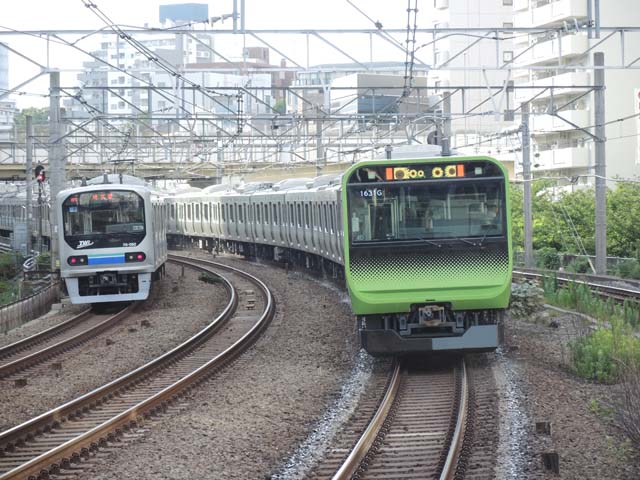 E233系埼京線 埼京線用E233系続報 そして山手線E235系第40編成就役 : モデラー
