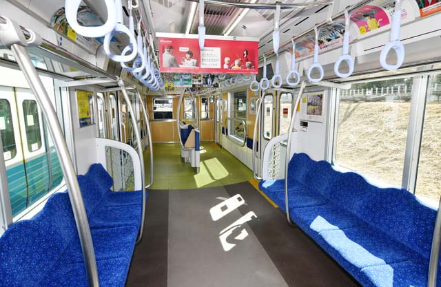 西武鉄道40000系ロングシート仕様 公開 : モデラーな日々 とれいん