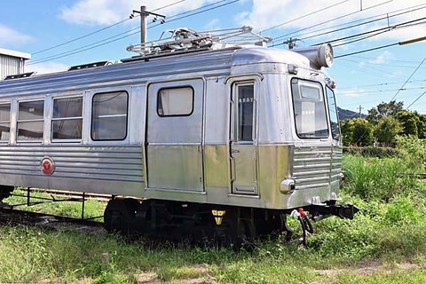 8CB_8250
