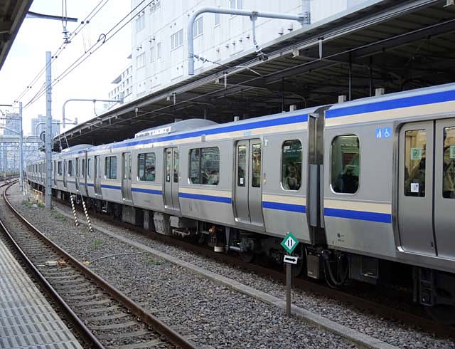 モデラーな日々 とれいんスタッフブログ 総武・横須賀線用E235系1000番代にも線路設備モニタリング装置