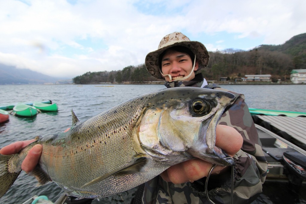 4月11日 土 釣果速報 木崎湖モダンボートブログ 4月11日 土 釣果速報 木崎湖モダンボートブログ