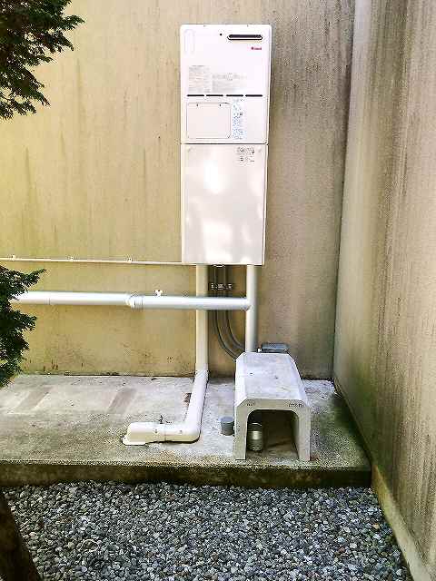 箱根_建物側_全体2