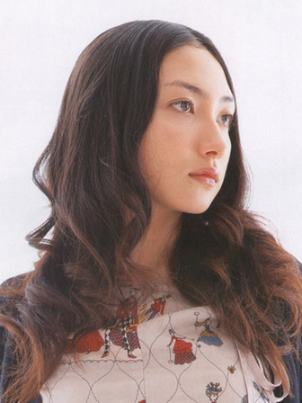 香椎由宇 産休も明け仕事に復帰した女優 香椎由宇の画像 : GALLERIA-アイドル動画・画像館