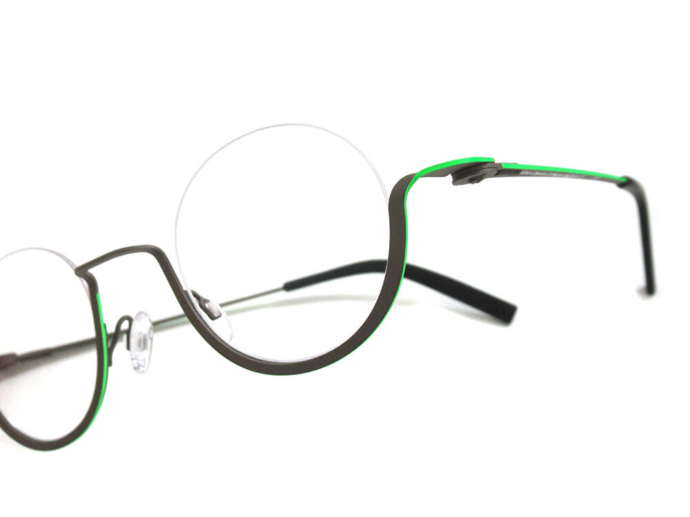 Theo レッドフレーム メガネ ケース付き THEO(テオ)眼鏡フレーム在庫