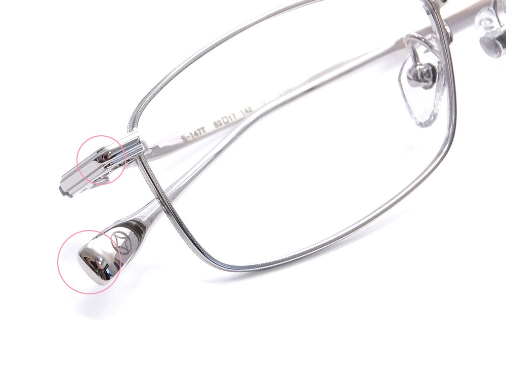 999.9(フォーナインズ)新作オールメタルのS-147T : メイドが接客する