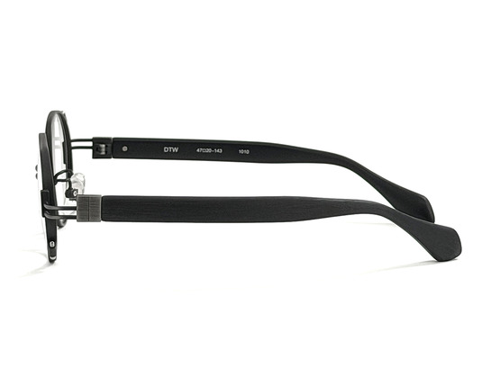 less-than-human-DTW-c1010-s