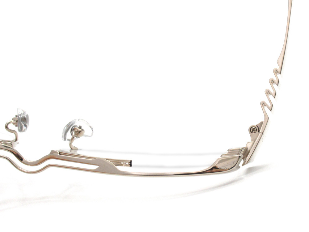 999.9*(フォーナインズ) 蛇腹テンプル S-341T : メイドが接客する