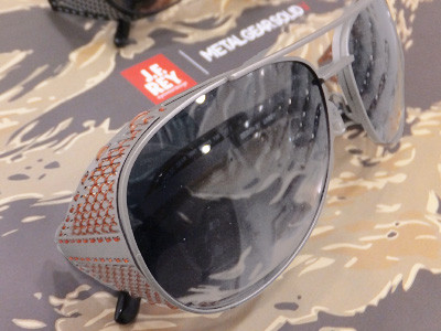 色の追加だ…。J.F.REY×メタルギア5 オセロットフレーム : メイドが接客