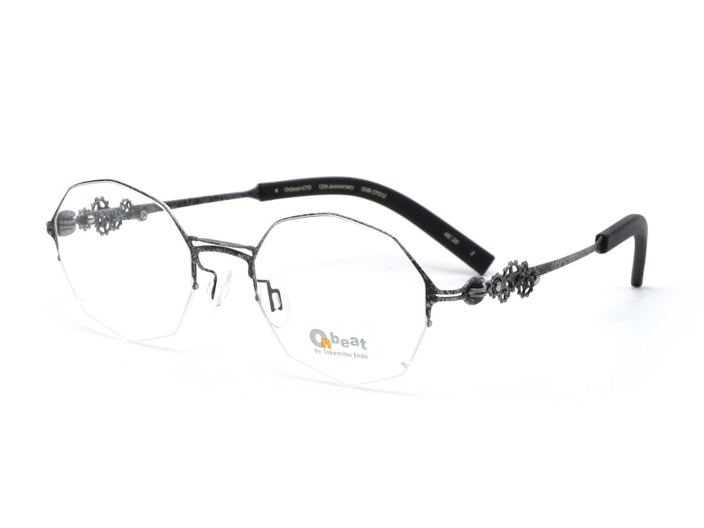 再販決定！Onbeat×CFO12 歯車デザインフレーム！ : メイドが接客する