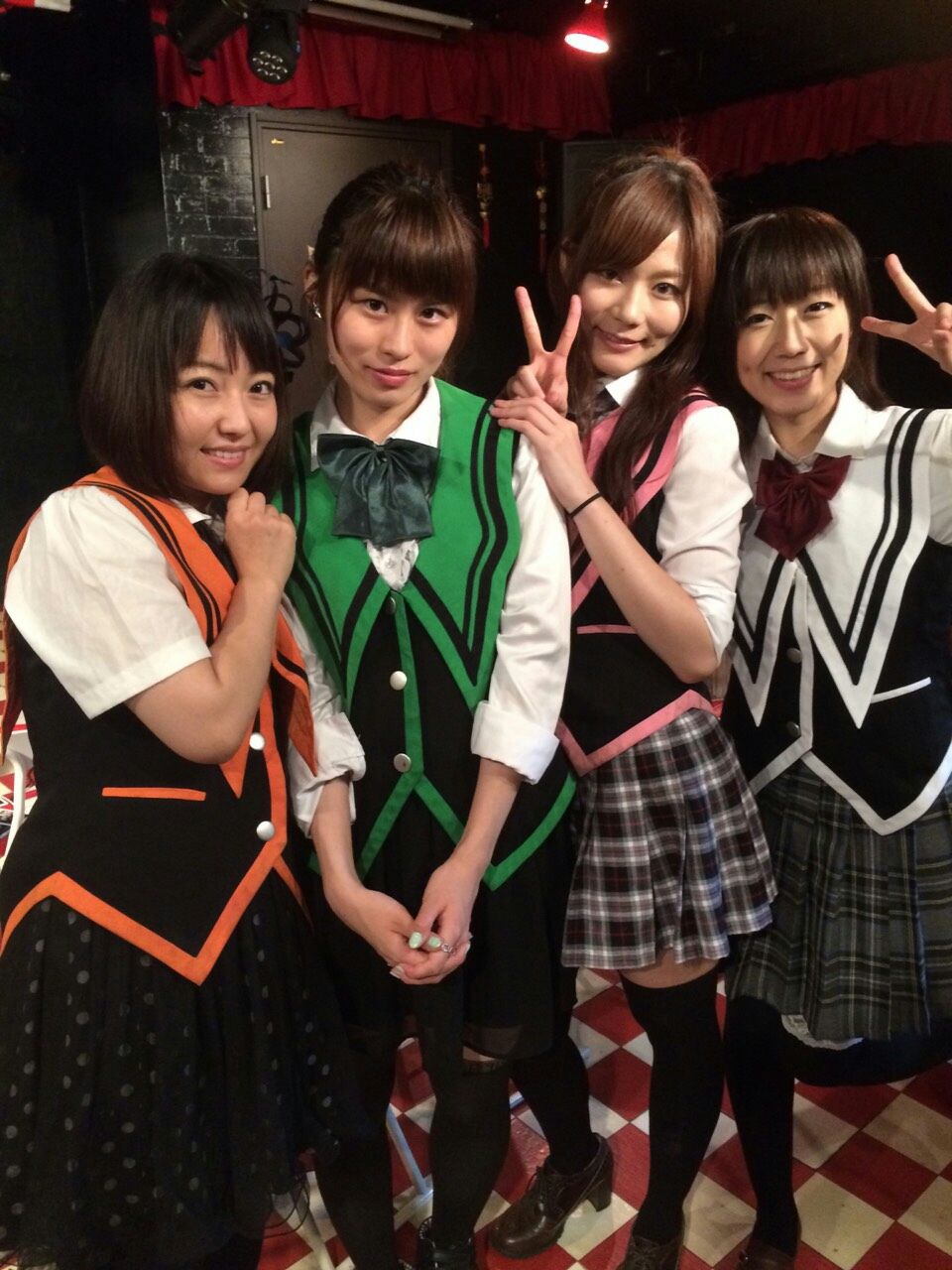 Robo太アイドル部お披露目ライブからの翌日 秘密基地酒場robo太