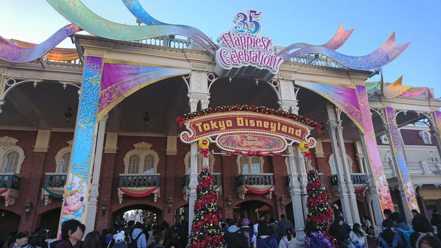 1811 ディズニー クリスマス 開催中の東京ディズニーランドへ行ってきました 一日の流れ 前半 ムギとあれこれ節約日記 1811 ディズニー クリスマス 開催中の東京ディズニーランドへ行ってきました 一日の流れ 前半 ムギとあれこれ節約日記