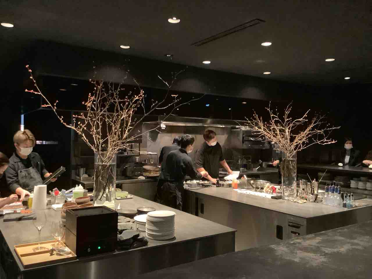 春を感じるミシュラン２つ星モダンフレンチ フロリレージユ Mogmog Foreignerの食べ歩き