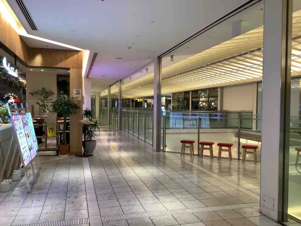 栄のフレンチバルでひとりのみ コトブキ Mogmog Foreignerの食べ歩き