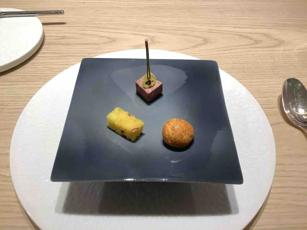 銀座のミシュラン一つ星でフレンチランチ ラフィナージュ Mogmog Foreignerの食べ歩き 銀座のミシュラン一つ星でフレンチランチ ラフィナージュ Mogmog Foreignerの食べ歩き