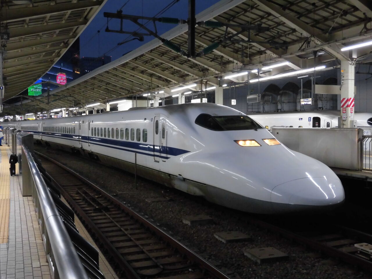 日本を代表する最速列車】東海道・山陽新幹線のぞみ号の歴史を徹底解説