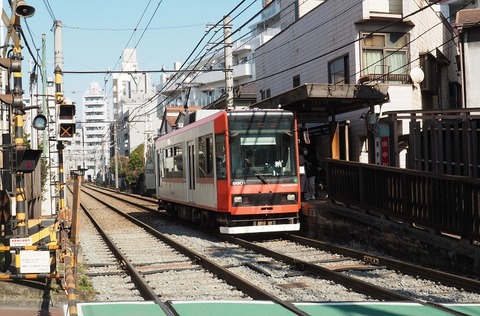 P1283319