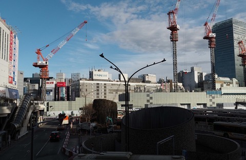 P2167629