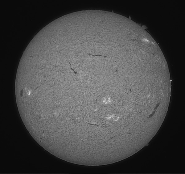 Snapshot of 13_48_07_Sun-Halpha_RA+_4x_00001 13_48_07_PI_cut