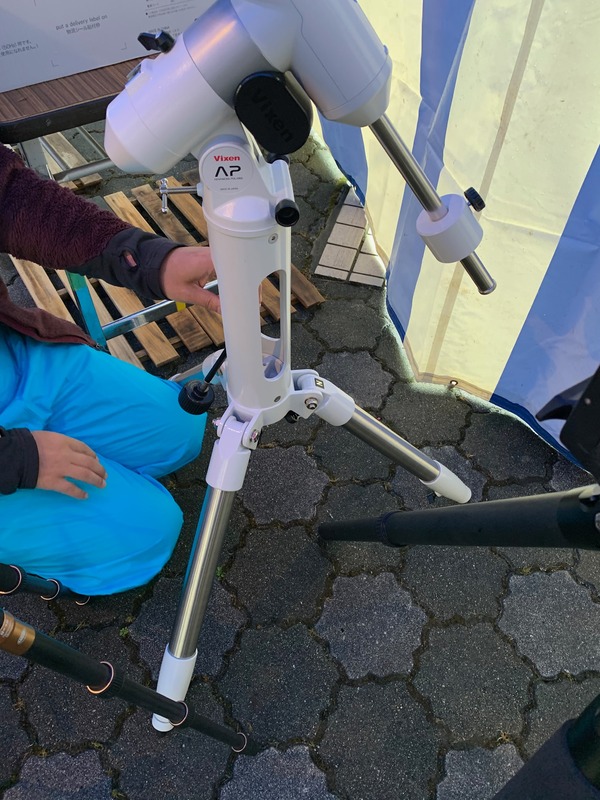 9430EC05-4887-4B49-BD0A-EE702361C1CA