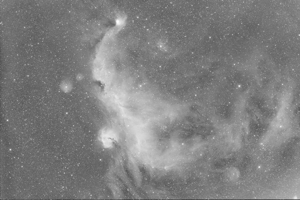 masterLight_BIN-2_4784x3194_EXPOSURE-300.00s_FILTER-A_mono_GC