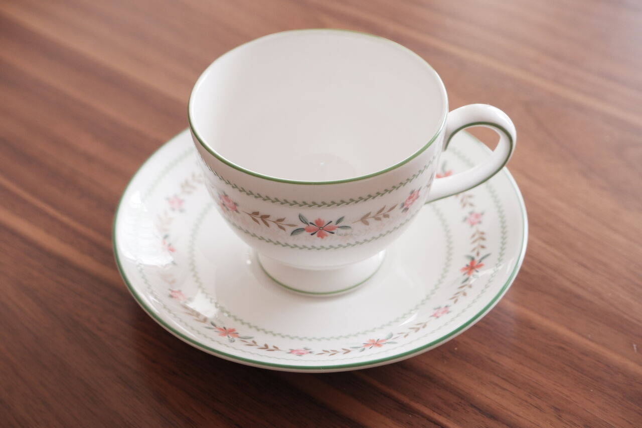 ウエッジウッドのベル ウェッジウッド ジャスパー ベル➕花瓶 フラワー