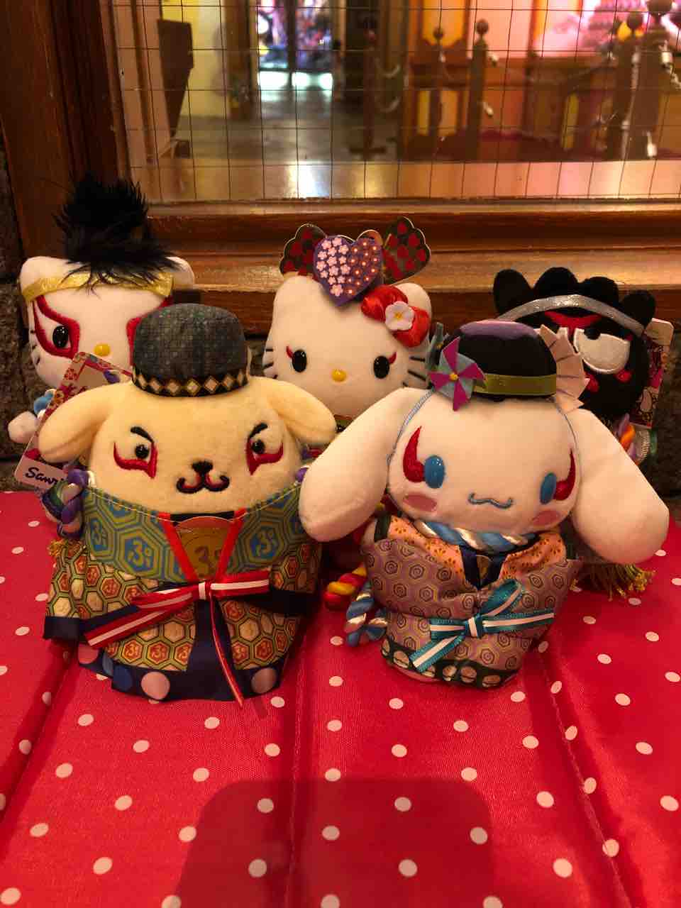 ［Sanrio］ピューロランドkawaii KABUKIポムポムプリンマスコット 新商品】KAWAII KABUKI マスコット（ピューロランド 限定） : プリン