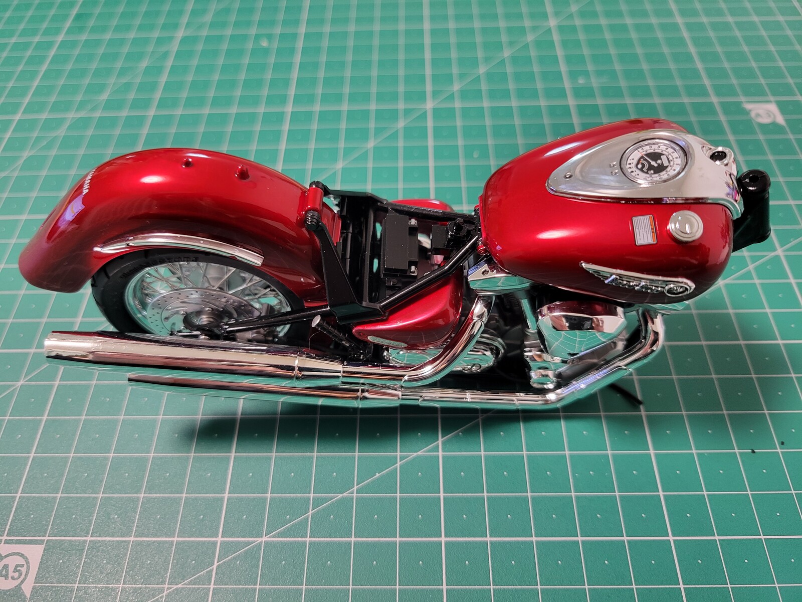 1/12 ヤマハ XV1600 ロードスター製作記 : M.O is cooking