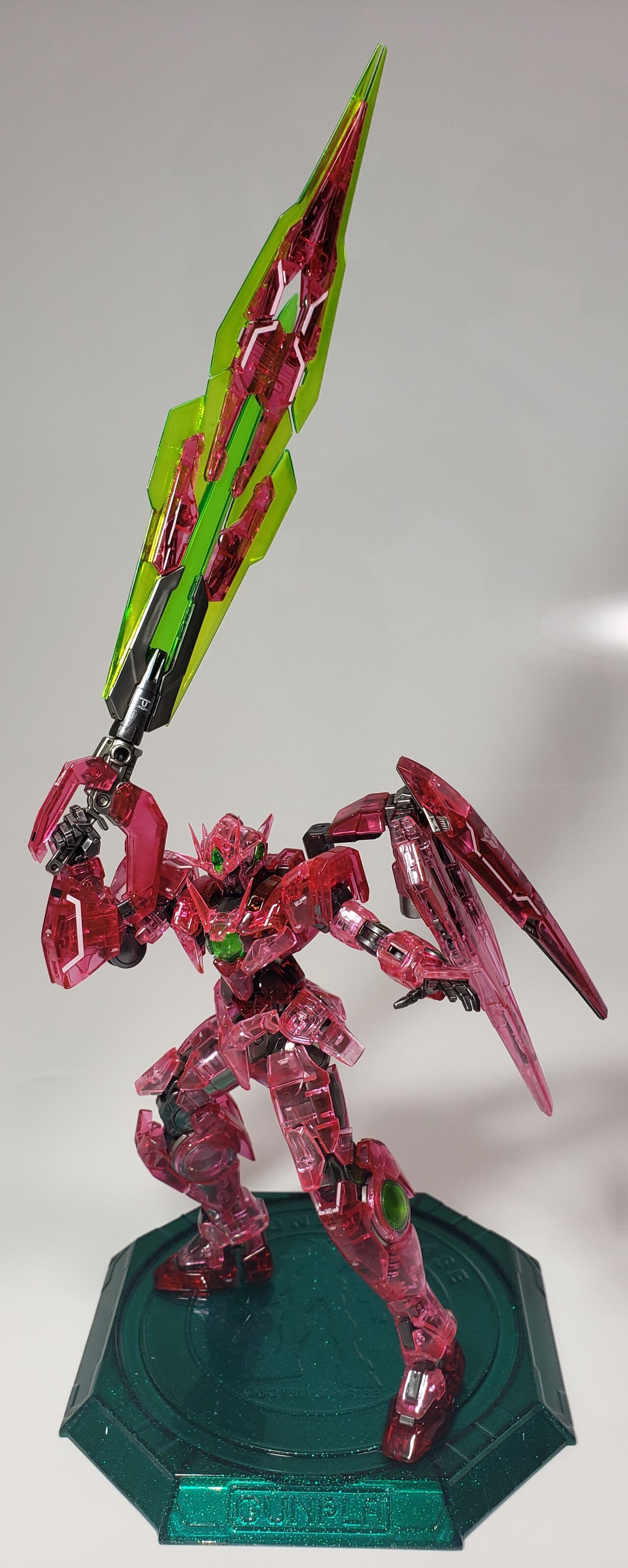 RGダブルオークアンタ トランザムクリアVer. 全塗装レビュー : M.O is