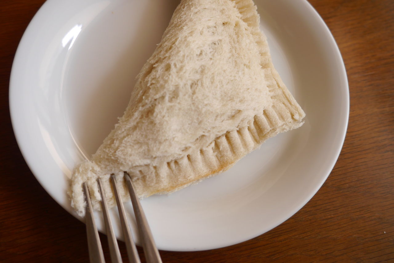 食パンでつくる揚げないカレーパン 今日も 料理を こつこつと