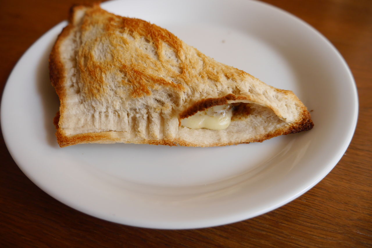 食パンでつくる揚げないカレーパン 今日も 料理を こつこつと