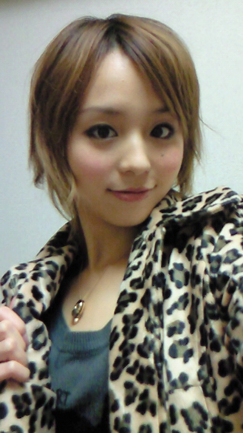 平野綾 風邪をこじらせて入院していた 退院後 散髪して1年ぶりのショートに 喪ということですね わかります 平野綾 風邪をこじらせて入院していた 退院後 散髪して1年ぶりのショートに 喪ということですね わかります
