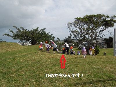 ４