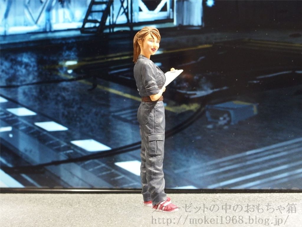 ブリックワークス Ma.K. 1/20 女性整備士(B)マルティナ技士 塗装