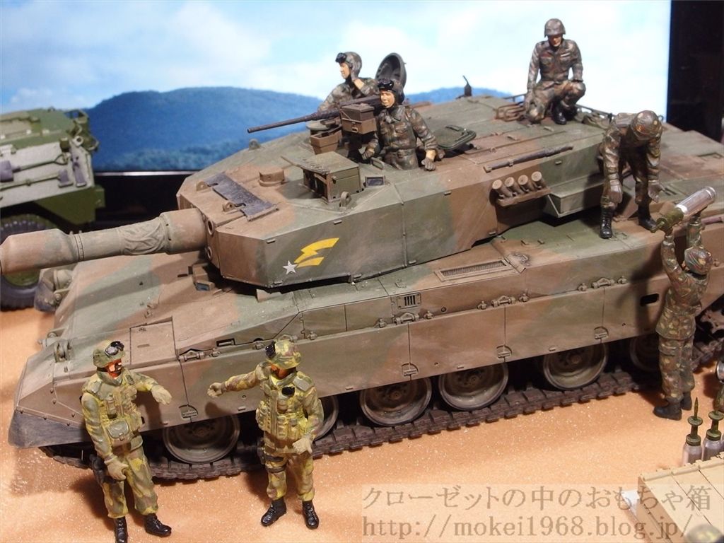 1/35 戦車モデル 迷彩塗装 フィギュア付き 1/35 戦車モデル 迷彩塗装 フィギュア付き