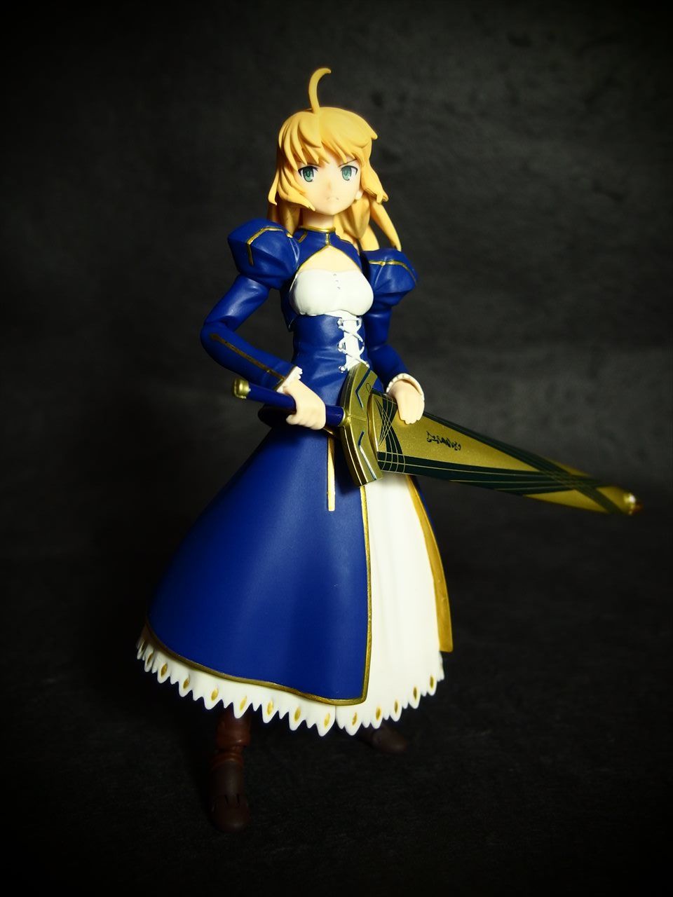 Figmaセイバー ドレスver Ex 025 クローゼットの中のフィギュア達