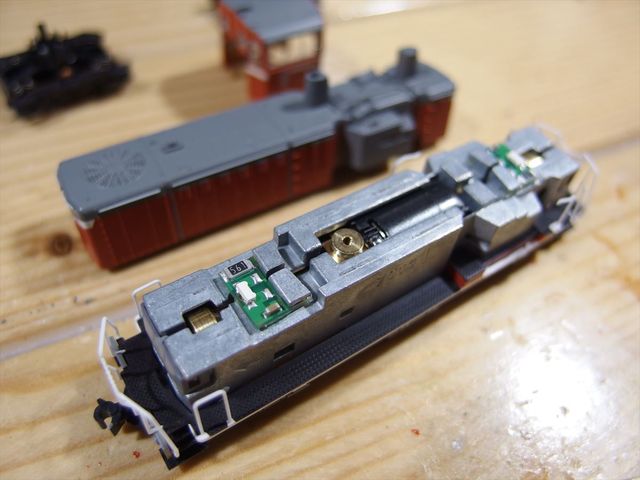 DD16形ディーゼル機関車・その3 2エンド側カプラー改善 - Neko
