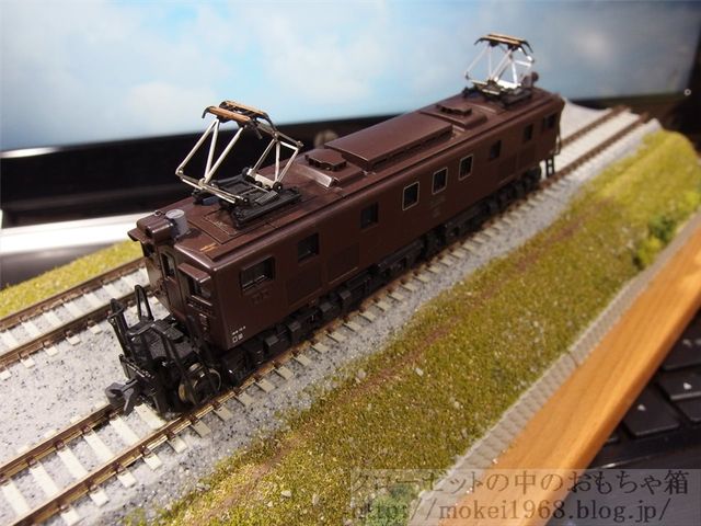 今週の一両 トミックス EF15 : クローゼットの中の鉄道模型
