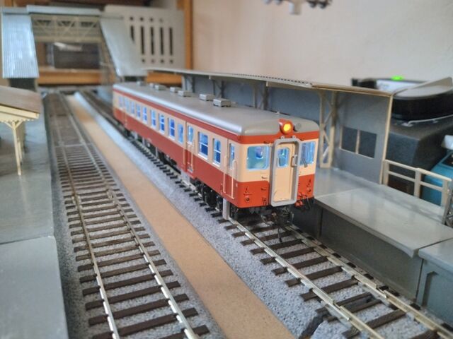 16番(HOゲージ)駅ホームジオラマを考える その3 : クローゼットの中の