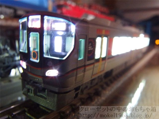 Nゲージ鉄道模型 TOMIX 323系 テープLED自作室内灯取付