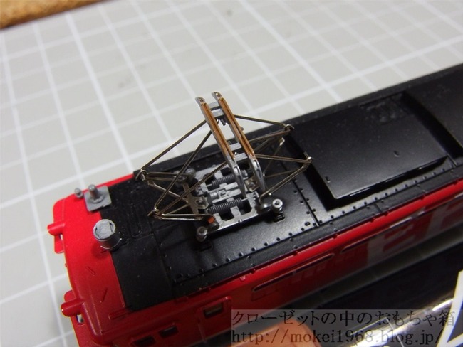 クローゼットの中の鉄道模型 : 4アーティストマーカーメタルカラー コッパーでパンタのスリ板に色差し