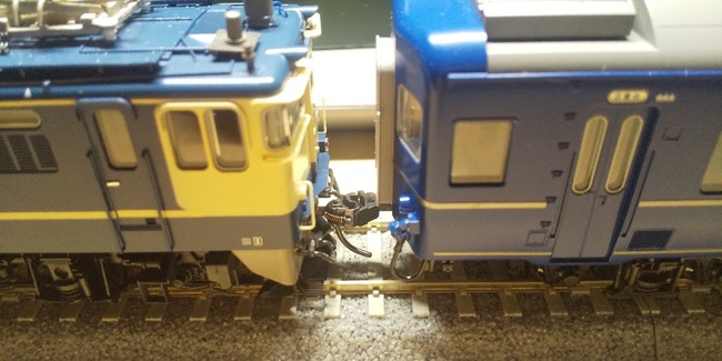 KATO HO オハネフ25 0番台 カプラー交換 : クローゼットの中の鉄道模型