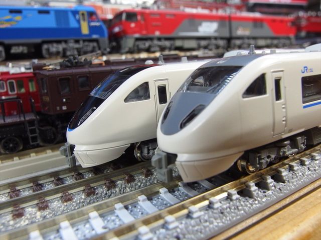【重加工品・ジャンク扱い】KATO 683系サンダーバード(リニューアル車) 683系「サンダーバード」リニューアル車 入線(^^♪ KATO 10-1391