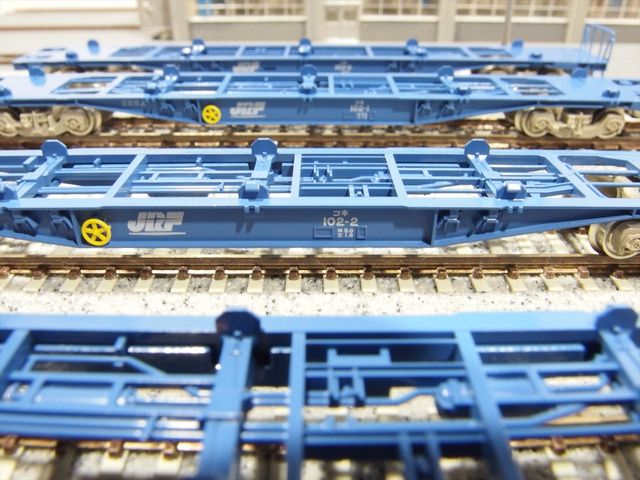 トミックス コキ102/103 4両固定編成 コンテナ車 : クローゼットの中の